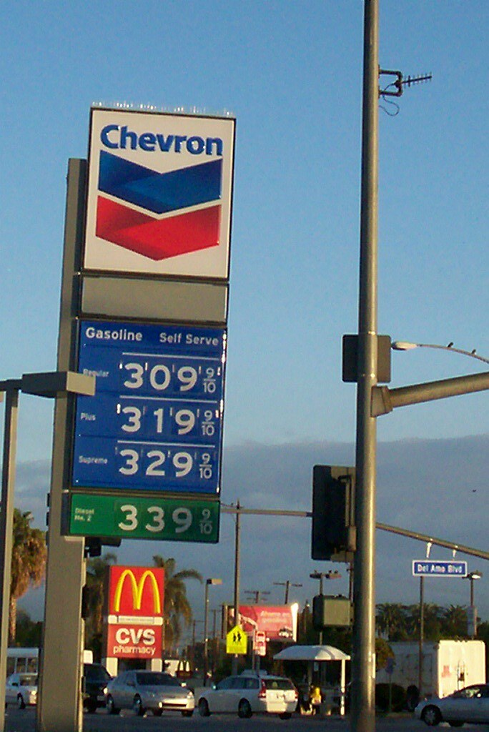 Chevron Gas Station Chevron Gas Station located at Del Amo… Flickr