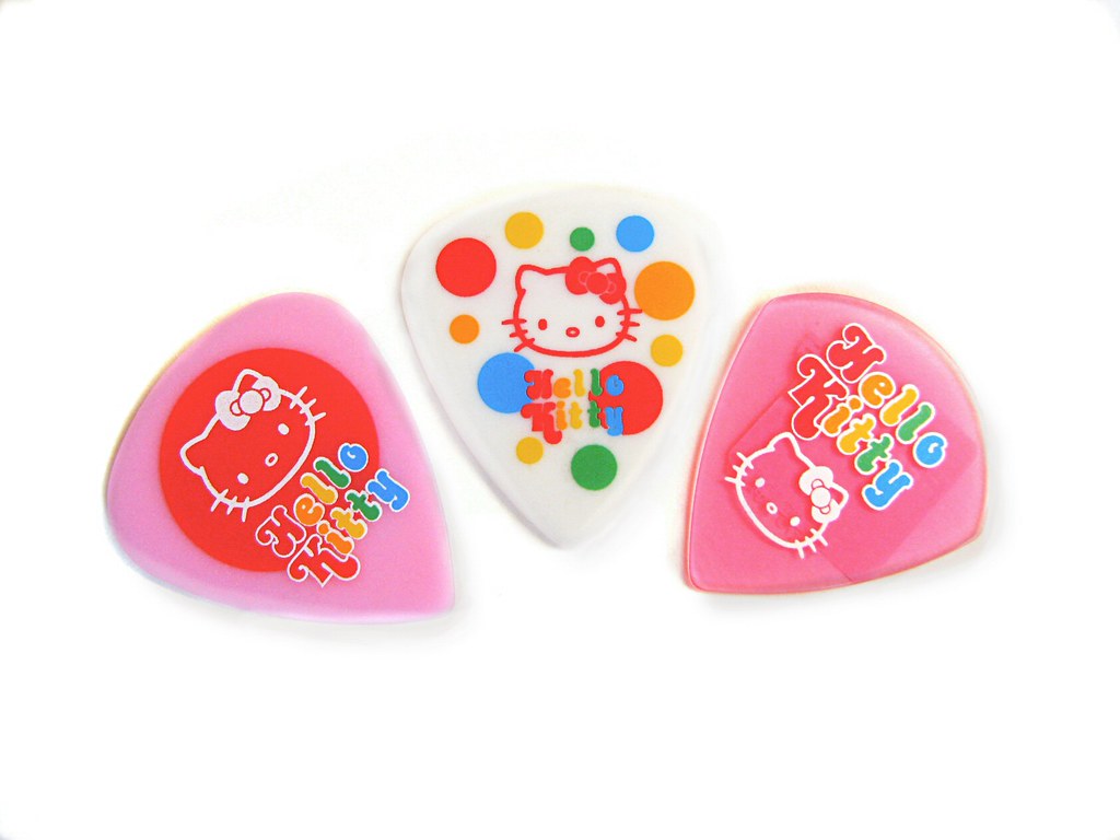Hello Kitty Guitar Picks For dearest 에인. > ヽ(´ ∇ `)… Flickr