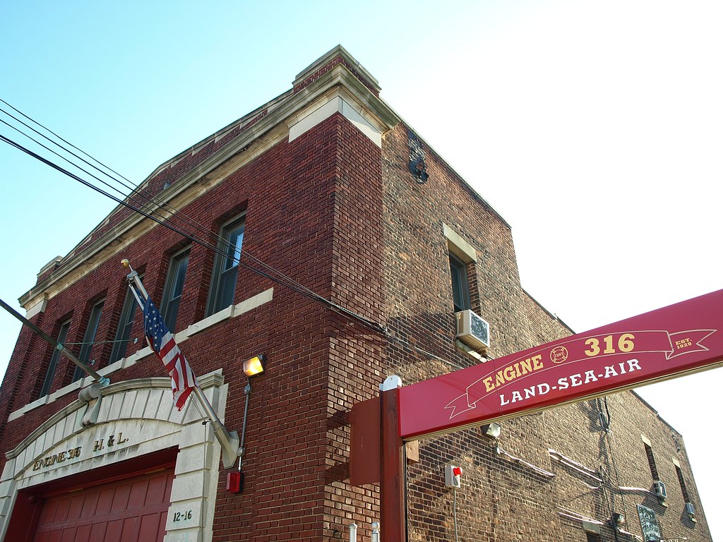 E316 FDNY Firehouse Engine 316, East Elmhurst, Queens, New… | Flickr
