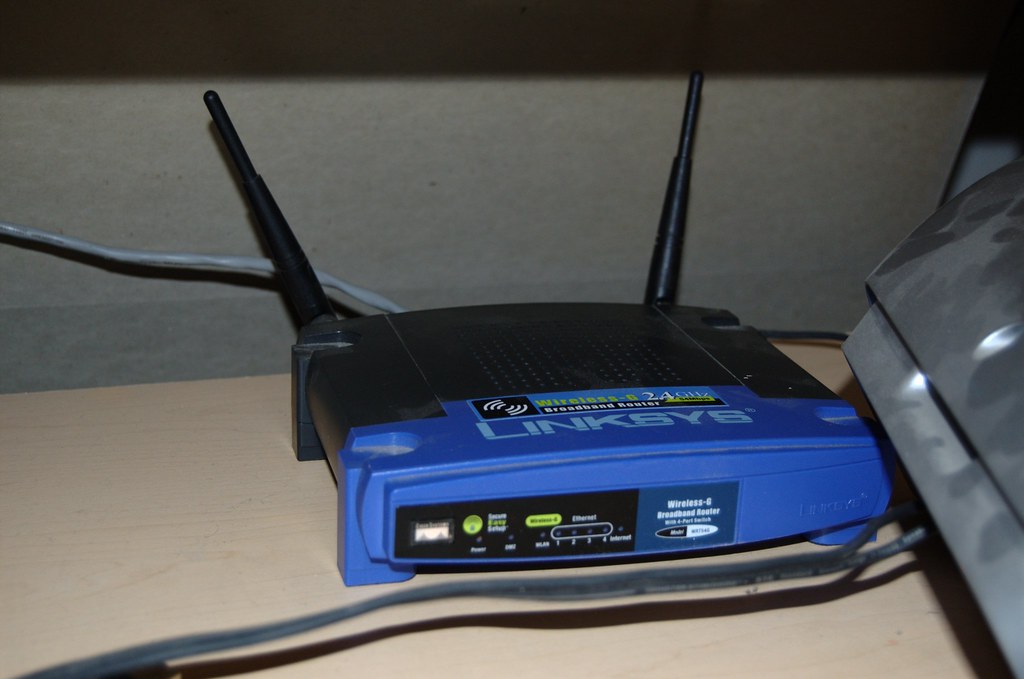 DDWRT'd I had a WRT54G router that I could put the famous… Flickr
