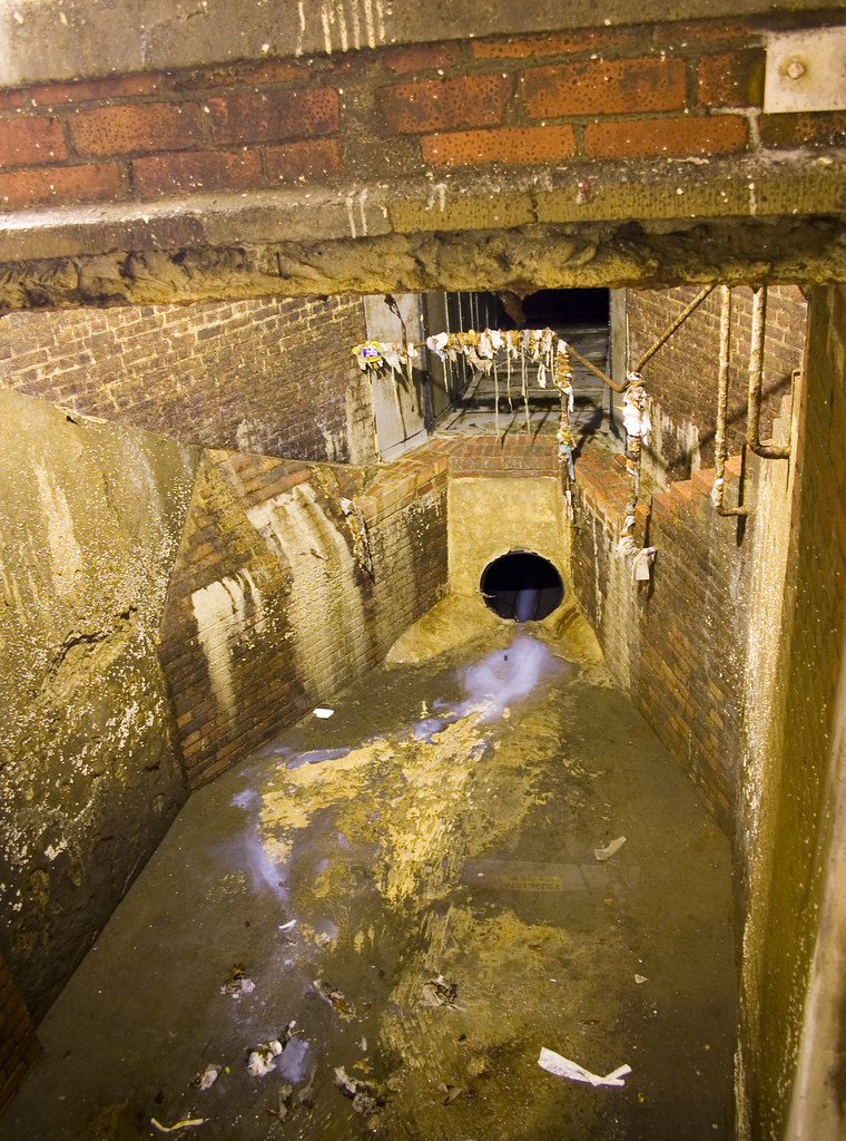 Brighton Sewer Tour The sewers require continuous maintena… Flickr