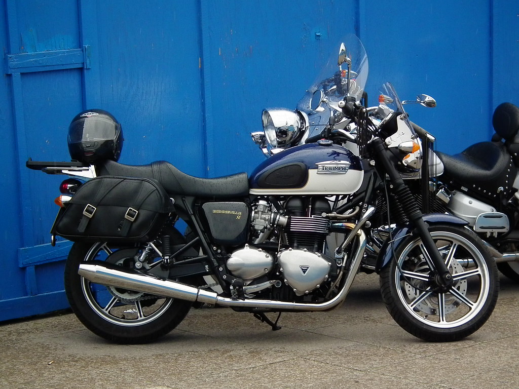 Bonneville SE 2010 Triumph Bonneville SE 865 Twin kenjonbro Flickr