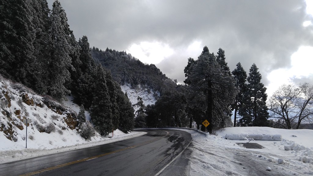 California State Route 138 looking southwest, Crestline, C… Flickr
