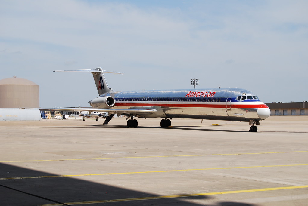McDonnell Douglas MD80, American Airlines, A very clean … Flickr