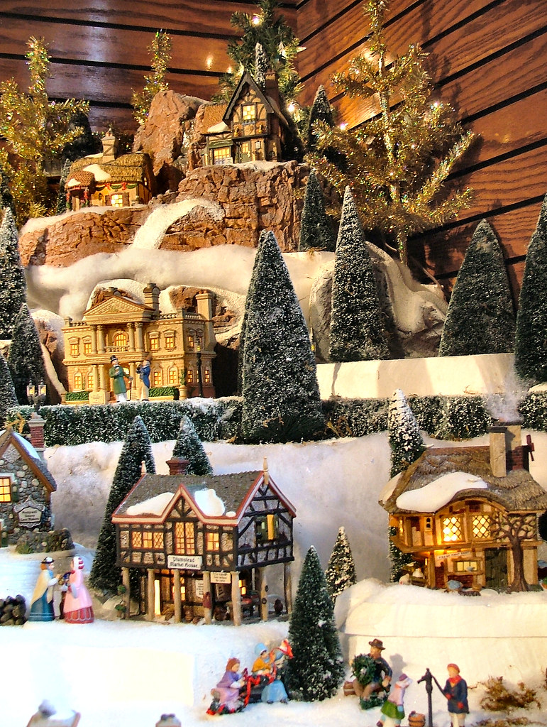 Department 56 Dickens Village Series Display Olde World … Flickr
