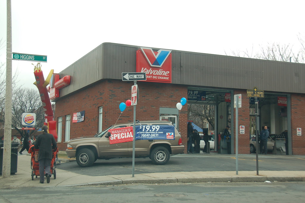 Scenes from a doomed economy 1, oil change sale, with go… Flickr