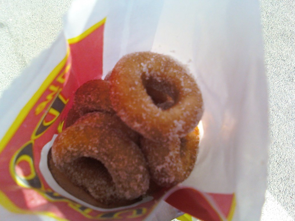 Big E Snacks! "Tom Thumb" Donuts!!!! Only the best thing