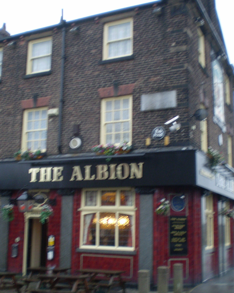 Albion, Leeds Dec 08 sight on the port side as … Flickr