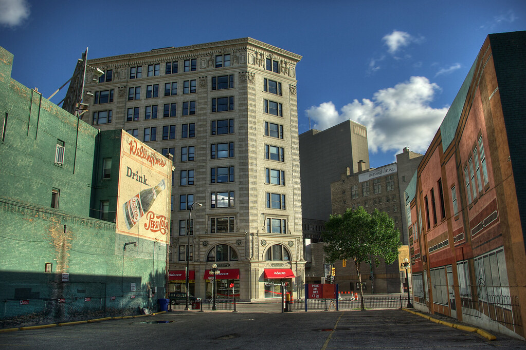 Lindsay Notre Dame Avenue, Winnipeg, Manitoba (1911). Bryan Scott