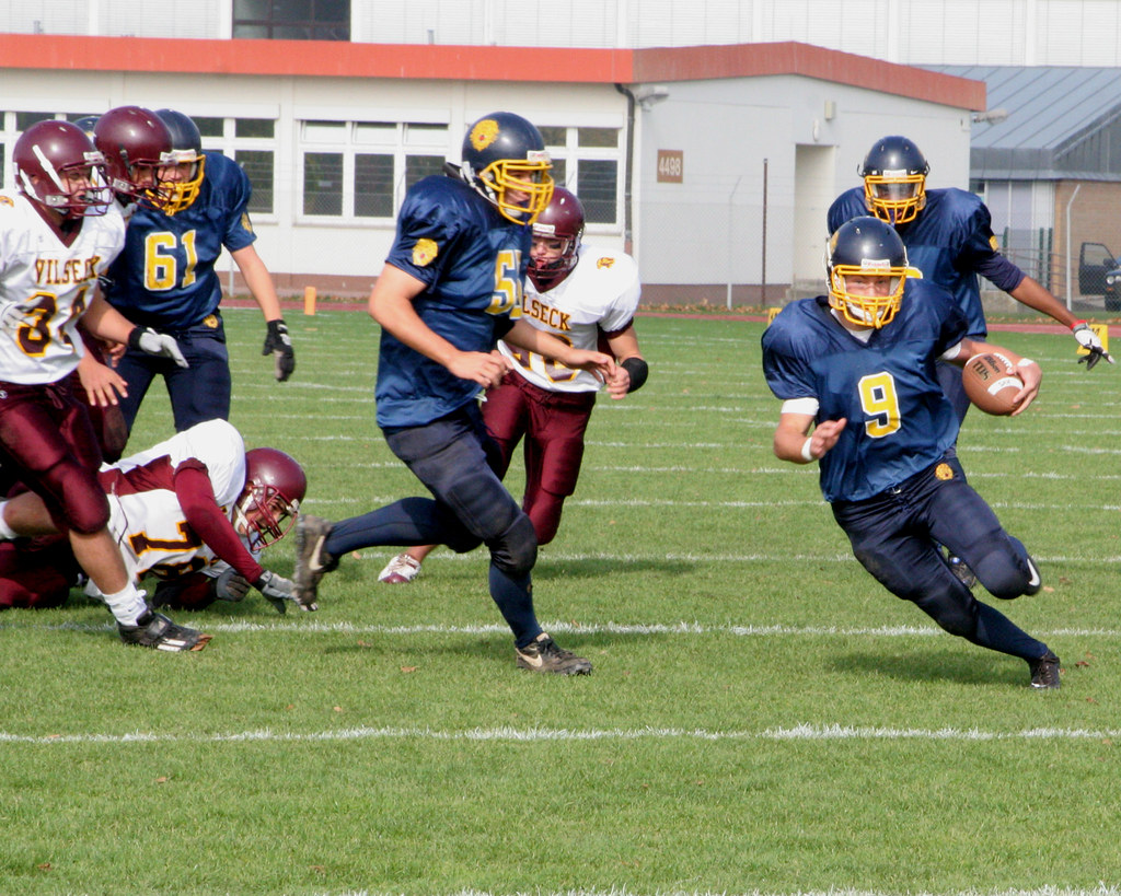 HHS The Heidelberg High School football team cl… Flickr