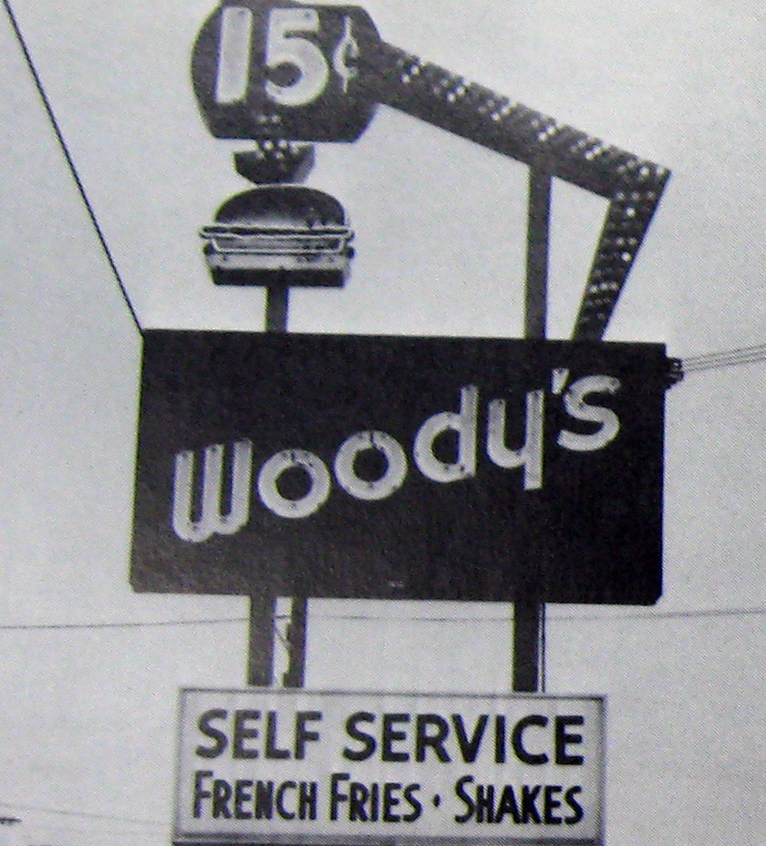 ILAltonWoody's sign '64 Woody's DriveIn 2708 Godfrey Rd… Flickr
