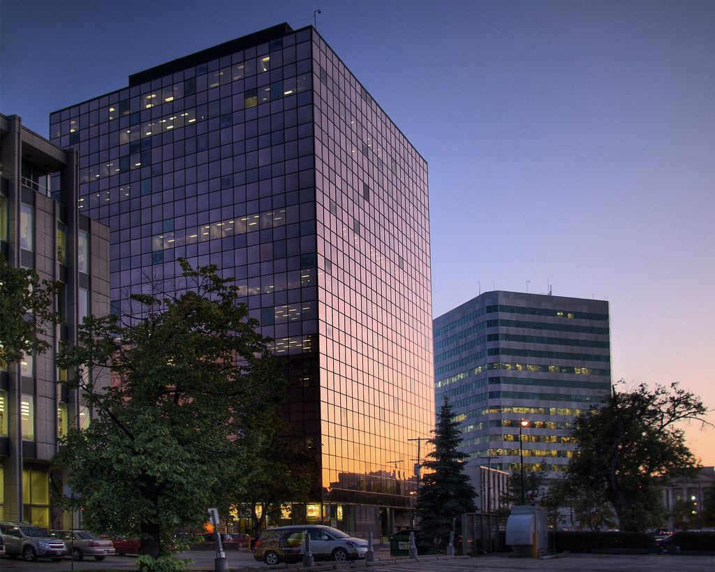 Imperial Broadway Tower Broadway Avenue, Winnipeg, Manitob… Flickr