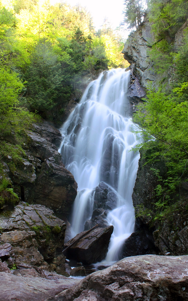 Angel Falls One of the tallest waterfalls in Maine, Angel … Flickr