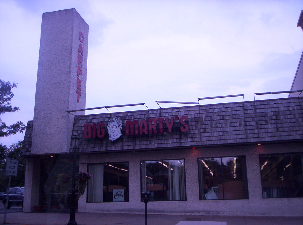 Acme Hatboro, PA 317 S. York Rd; very old 50s model Acme… Flickr