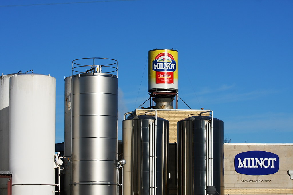 Milnot Can Seneca Missouri A famous landmark in Seneca is … Flickr