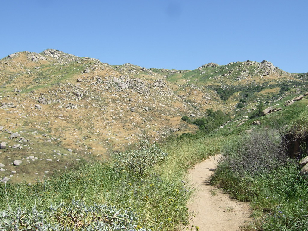 Box Springs hills I thought there was a spot on my camera … Flickr