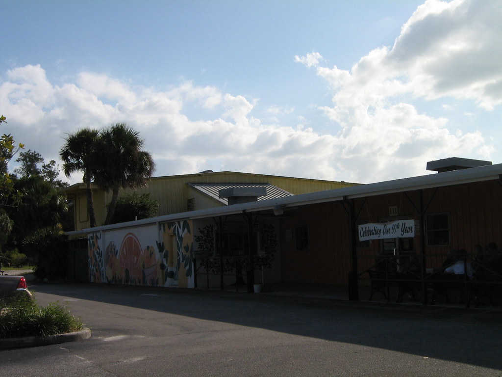 nokomis groves ice cream There's a whole big store besides… Flickr