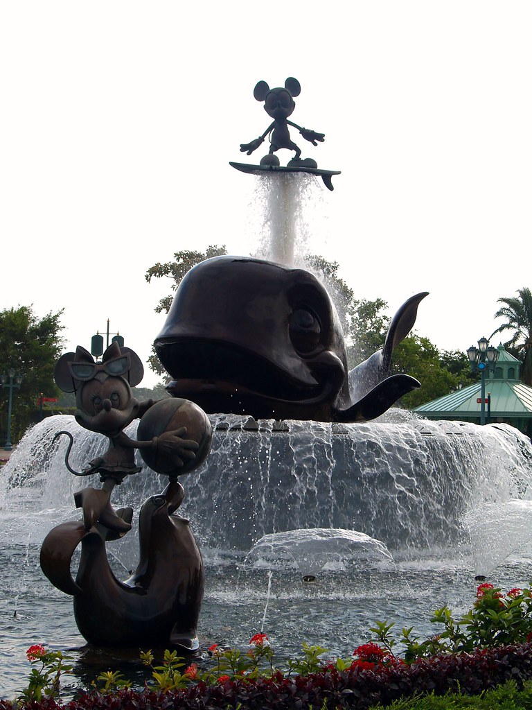 Disney Fountain jardek Flickr