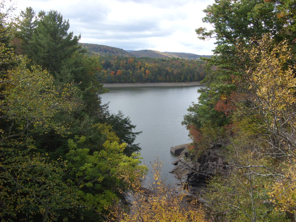 100408 215 Schoharie Reservoir as seen from the bridge ove… Flickr