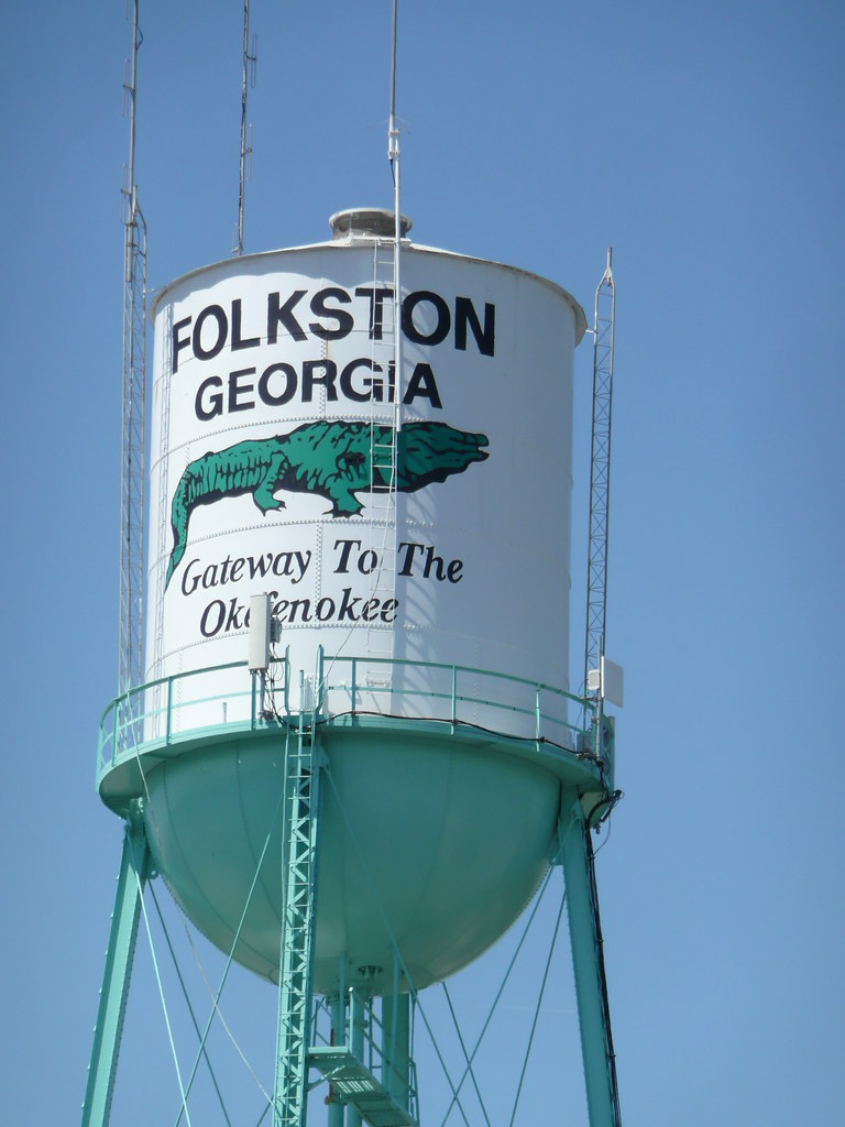 P1220630 Water tower in Folkston, "Gateway to the… Flickr