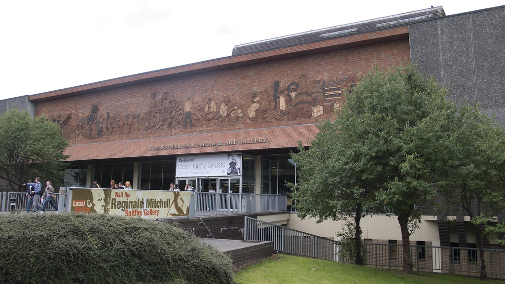 Hanley Museum, StokeonTrent Hanley Museum. cic2008 Flickr