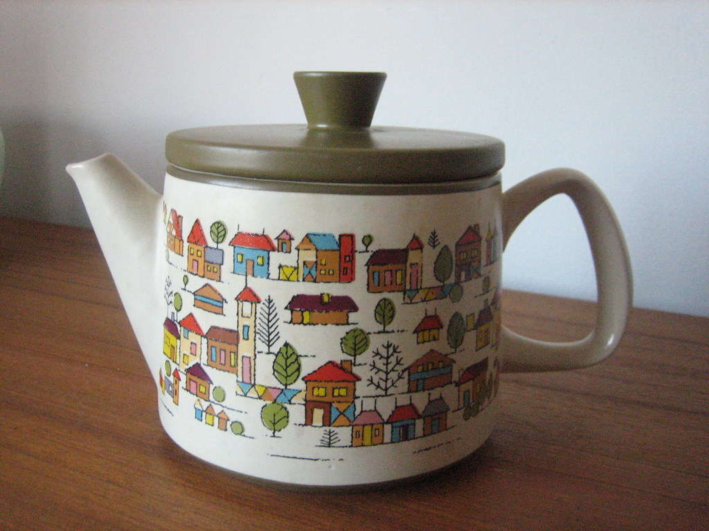 Country Village Teapot I found this teapot at the thrift. … Flickr