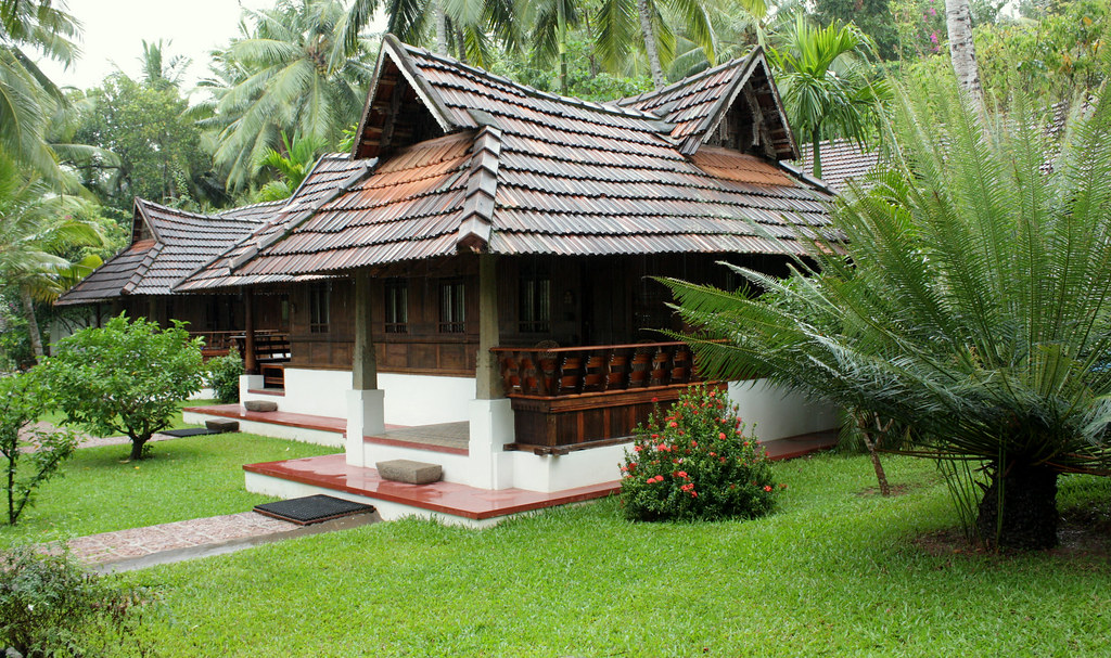 Naalukettu(Kerala Heritage House) A typical Kerala Heritag… Flickr