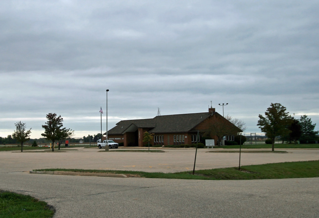 Kenosha Kenosha Regional Airport (ENW) The terminal area… Flickr