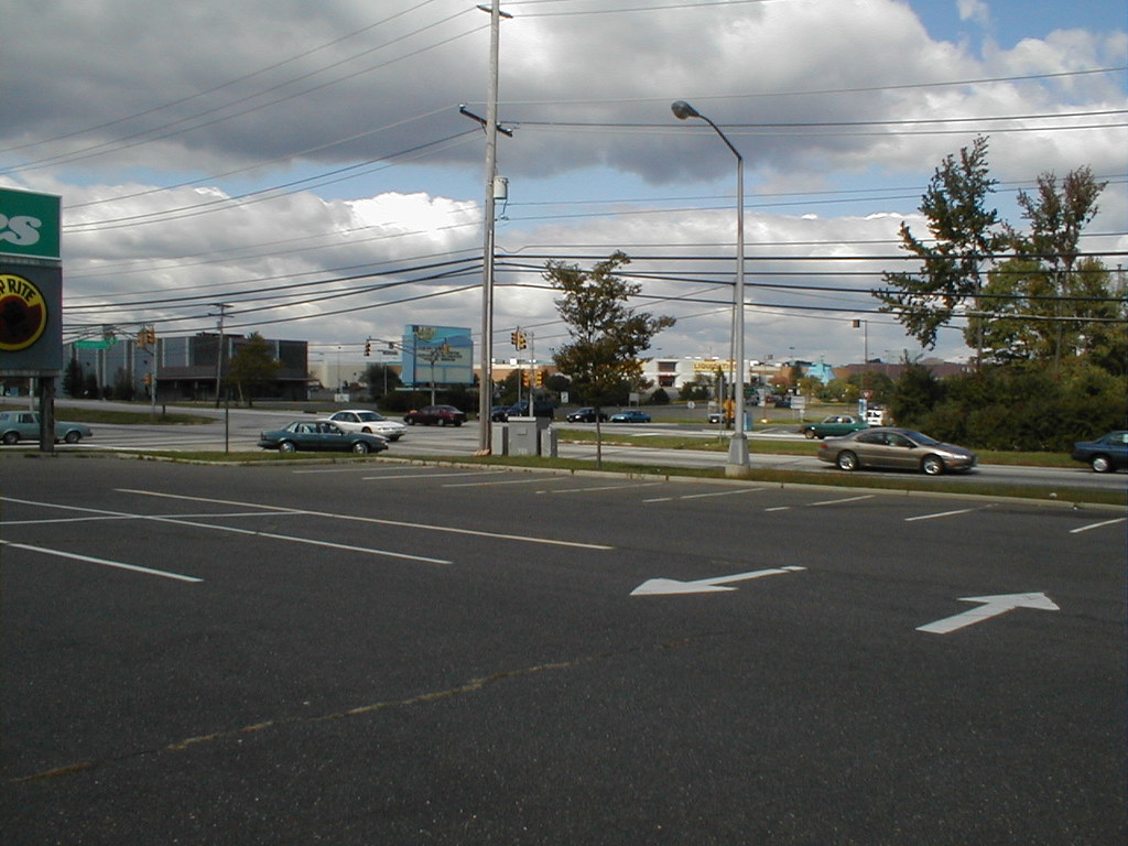 Seaview Square Mall before demolition Movie theater betwee… Flickr