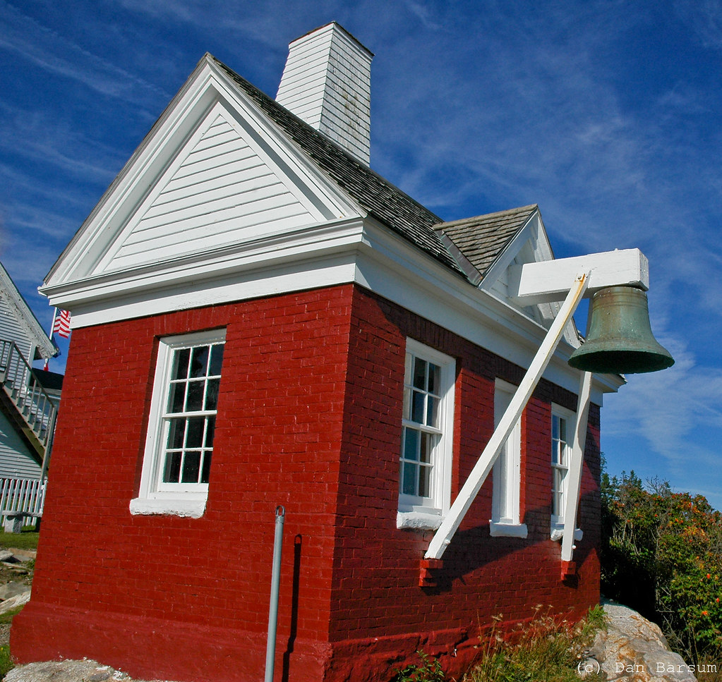 Pemaquid Point Light Bellhouse The "Bellhouse" at the Pema… Flickr