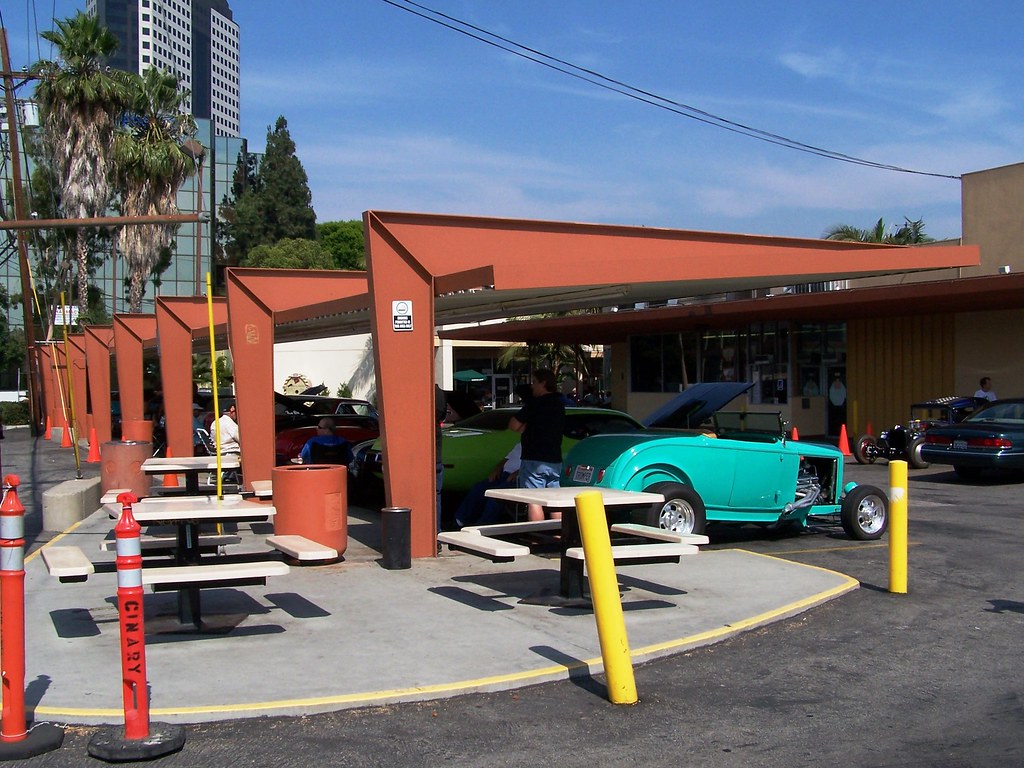 100_7764e Bob's Big Boy Toluca Lake, California The oldest… Flickr