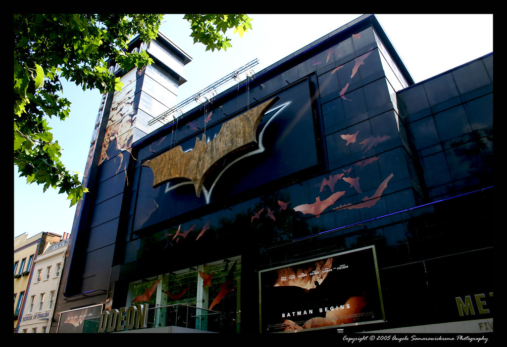 BATMAN Begins Premier 12.06.05 001 The Odeon Cinema