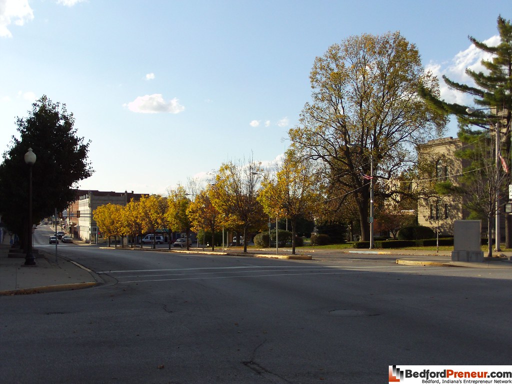 Downtown Square Bedford, Indiana A street level photo take… Flickr