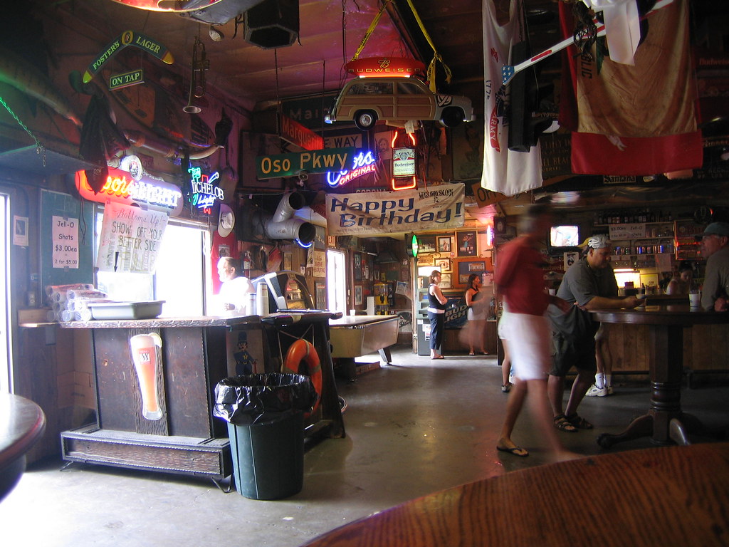 mooning03 Interior of "Mugs Away Saloon" early, before the… Flickr