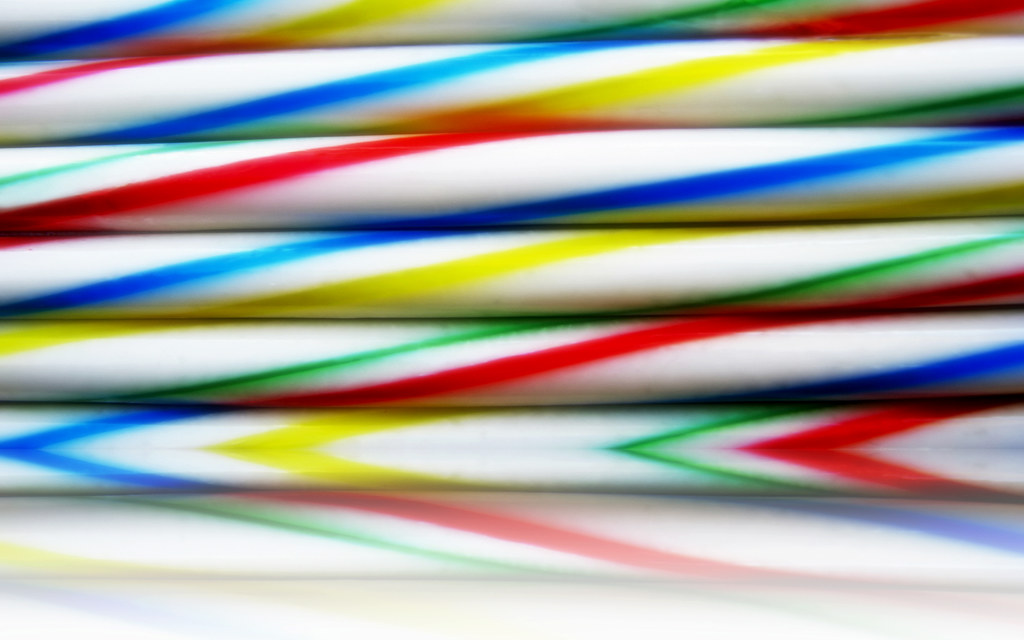 2008 11_073 ..cherryflavored candycanes ..excellent ! ericdege