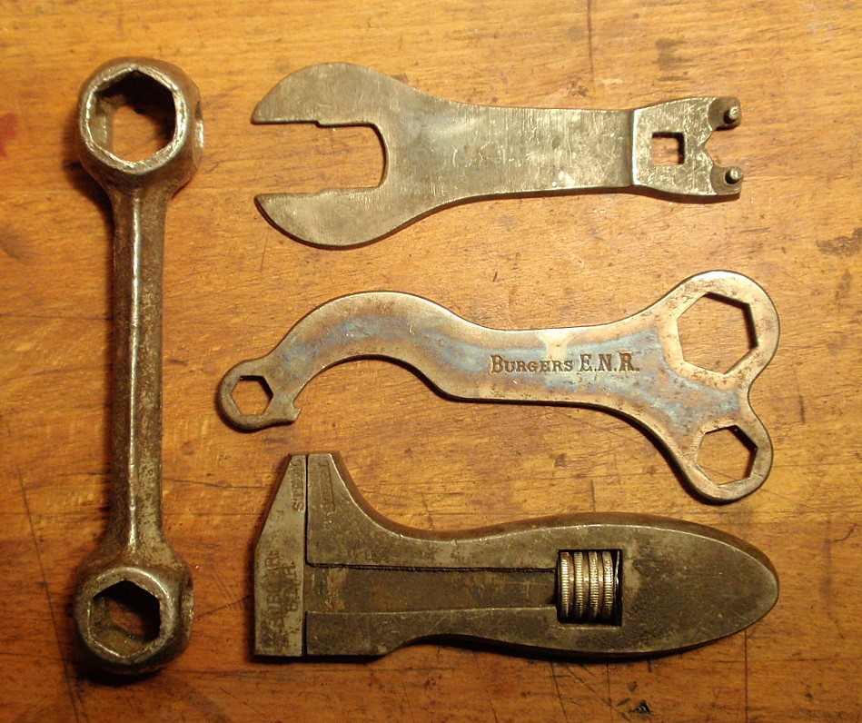 Bicycle tools A group of nice old bicycle tools from arrou… Flickr