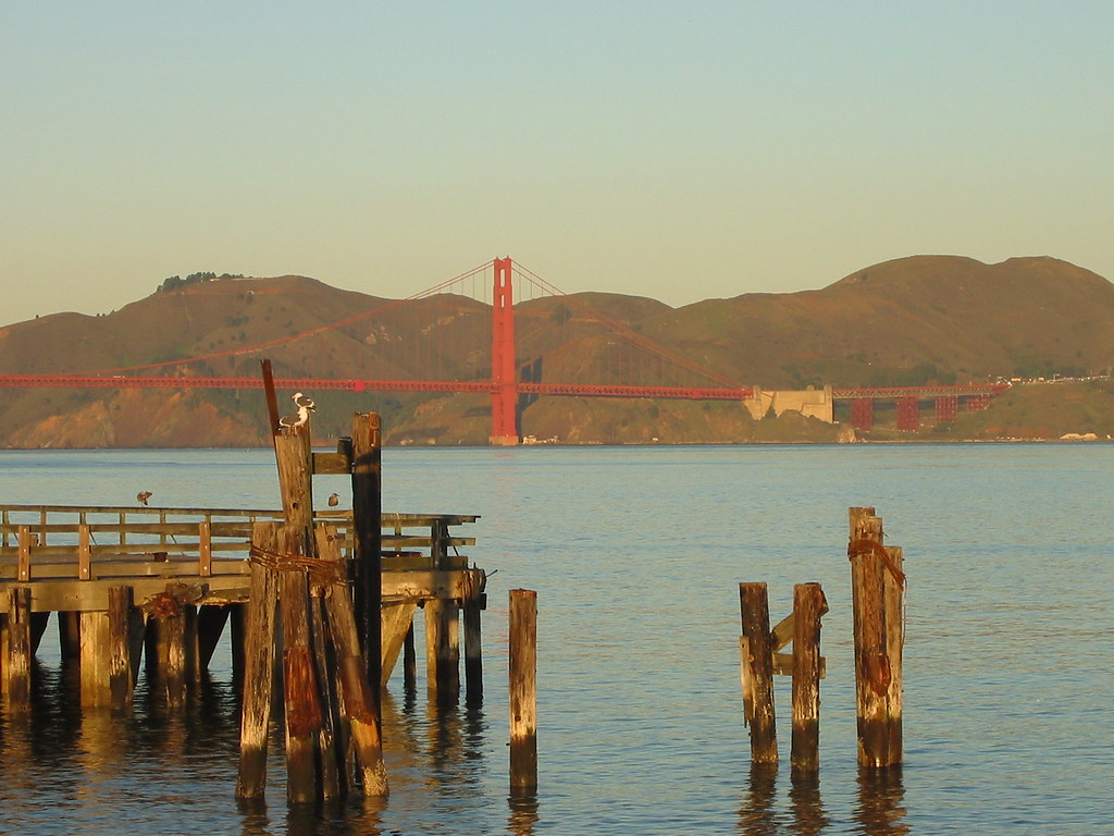 golden gate bridge sunrise from Fisherman's Wharf San Fran