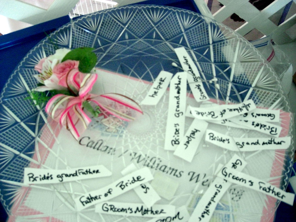 Flowers for the wedding party I just liked the way this lo… Flickr