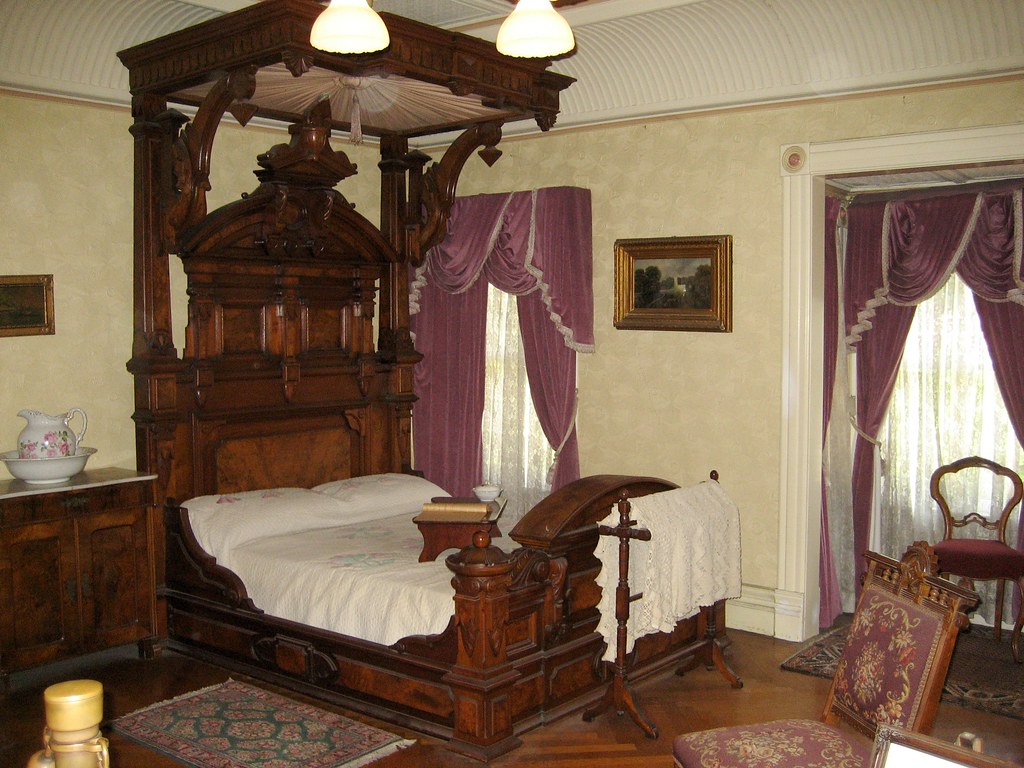 Winchester Mystery House Sarah Winchester's bedroom. This … Flickr