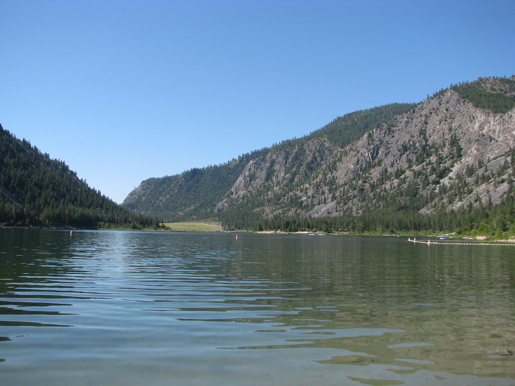Alta Lake, WA Alta Lake, located near Pateros, WA, is the … Flickr
