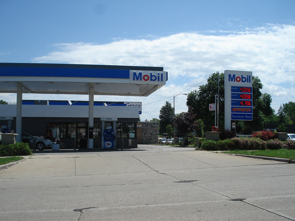 Phillips 66 This used to be a phillips 66 station, owned b… Flickr