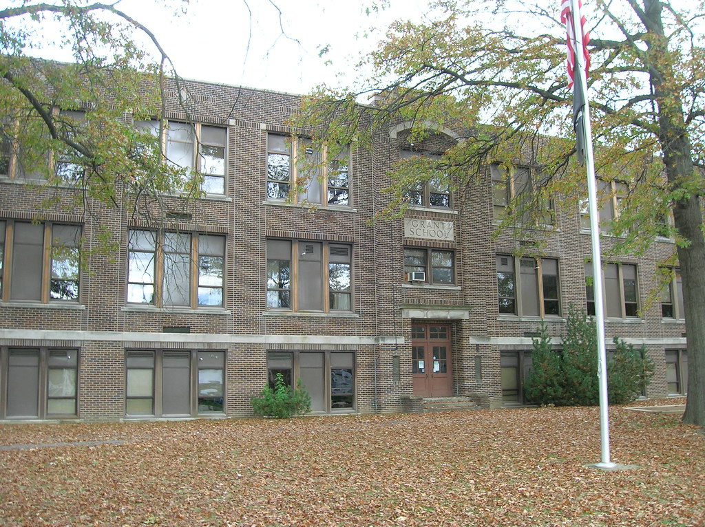 101808 Grant SchoolCuyahoga Falls, Ohio (12) Aaron Turner Flickr