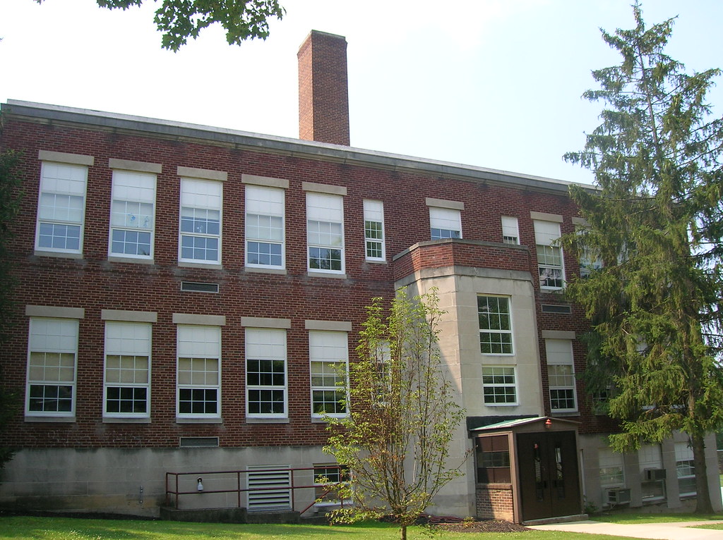 071708 Hudson Elementary SchoolHudson, Ohio (7) Aaron Turner Flickr