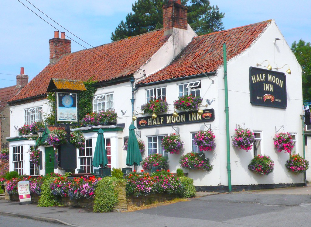 The Half Moon, Willingham by Stow The Half Moon, Willingha… Flickr