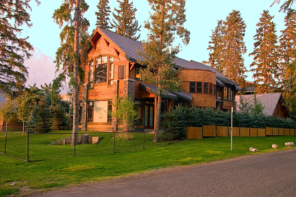 Beautiful Home In Banff Picture was taken 9 September 2006… Flickr
