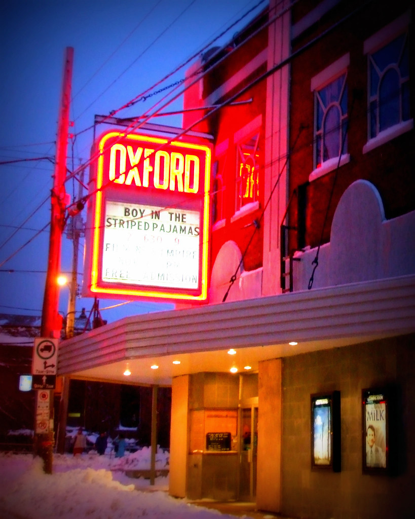 Oxford Theater First snow fall of the season. Driveby pho… Flickr