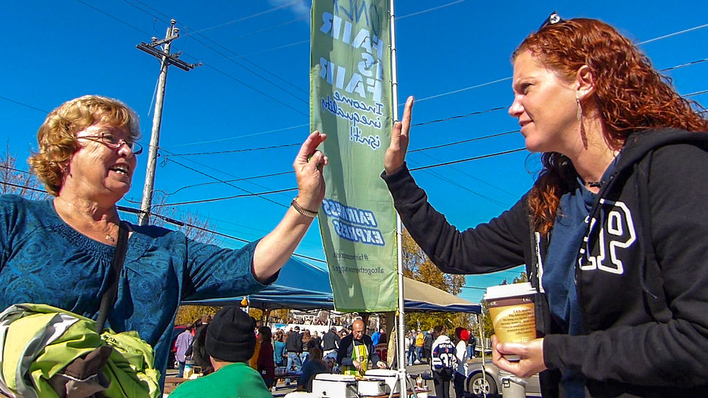 FE Windsor NS28 NSGEU member Kelly Murphy connects with a… Flickr