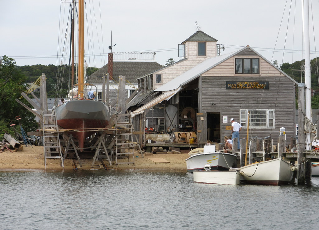 IMG_2590 Gannon & Benjamin Marine Railway, Vineyard Haven … Flickr