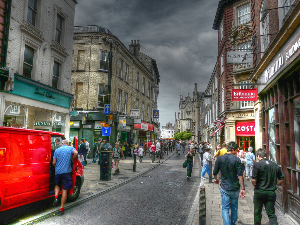 Sidney Street One of Cambridge's shopping streets on a Sat… Jynto