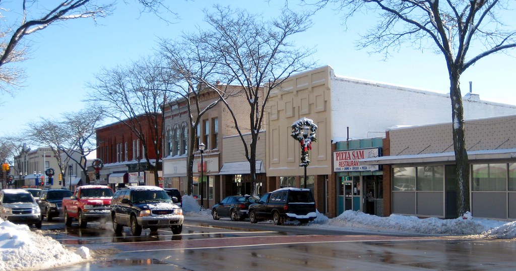 South Side of Superior Street Superior Street is Alma's ma… Flickr